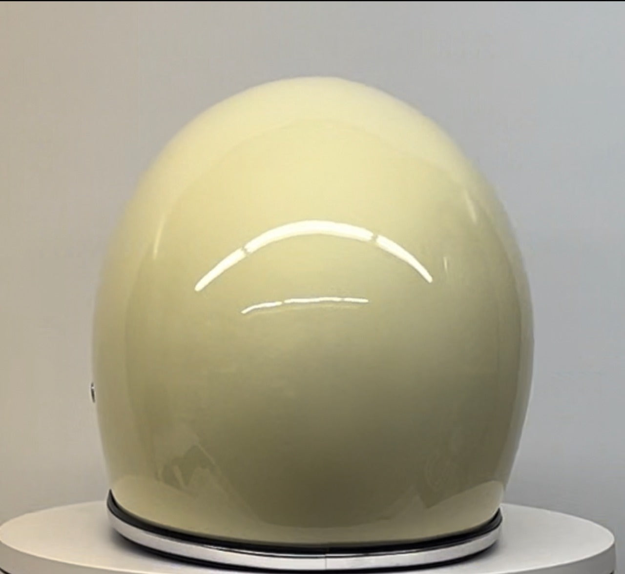 Vars helmet アイボリー