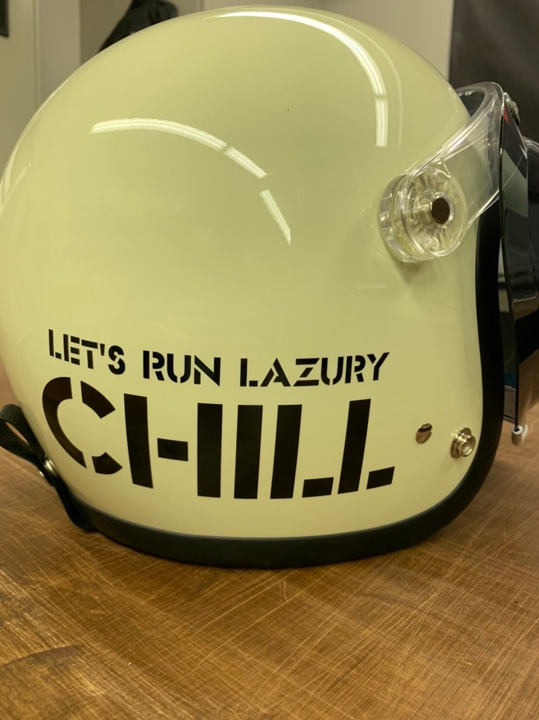 LET’S RUN LAZURY　カッティングステッカー