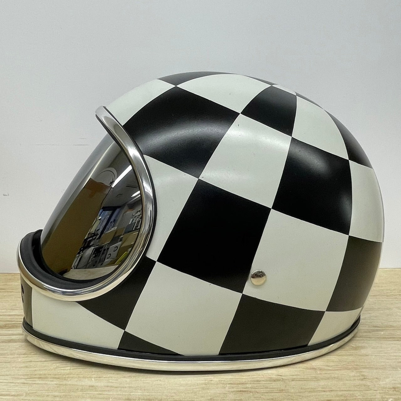 【３ヶ月以内発送】CHILLオリジナル　ボンバーマンヘルメット　Deluxe Edition Model ：Checkered