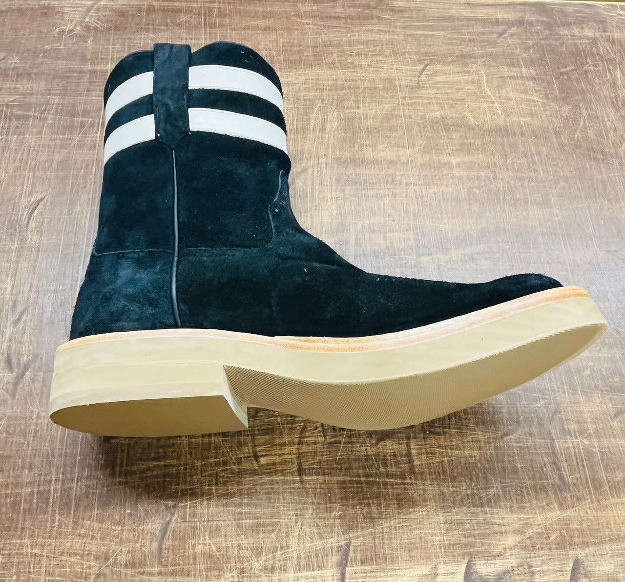 Rios of Mercedes  LINE SUEDE CHILL別注