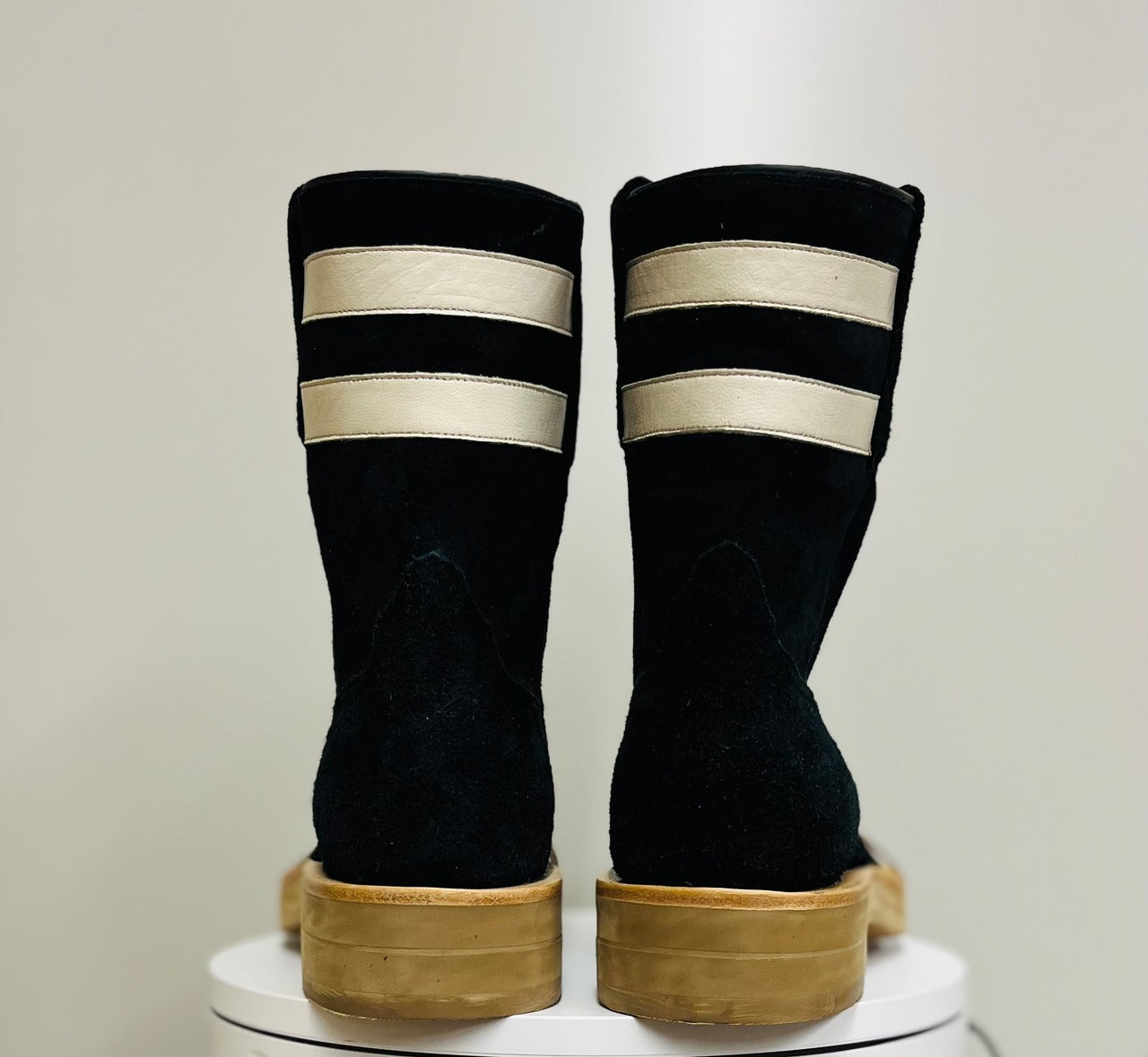 Rios of Mercedes  LINE SUEDE CHILL別注