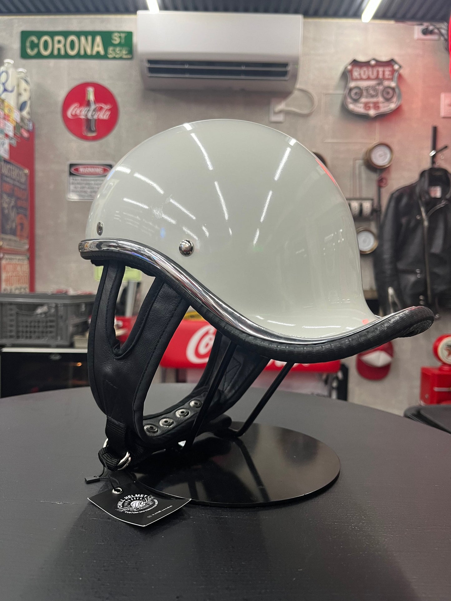 CHILL  Aero Helmet ホワイト