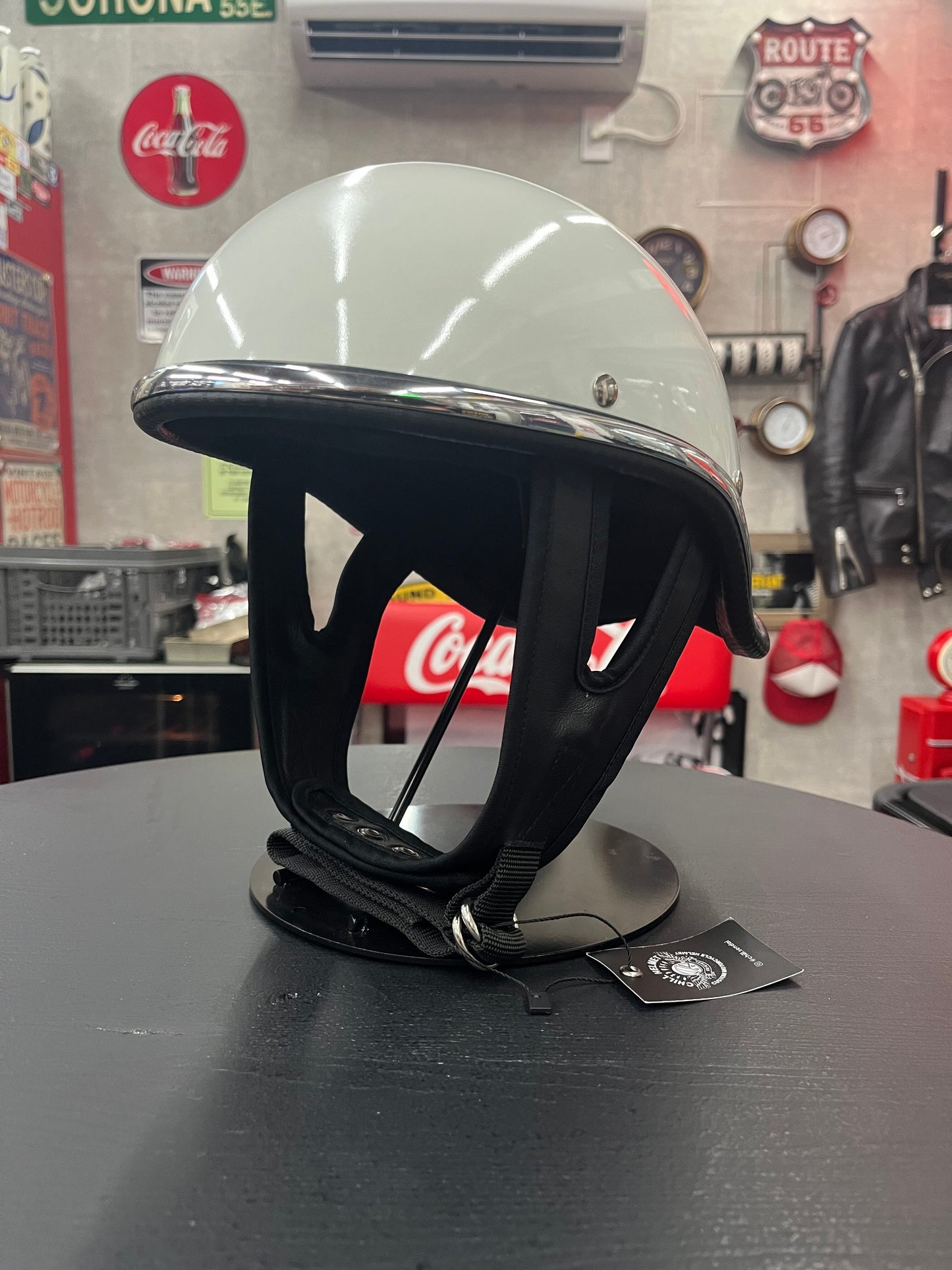 CHILL  Aero Helmet ホワイト