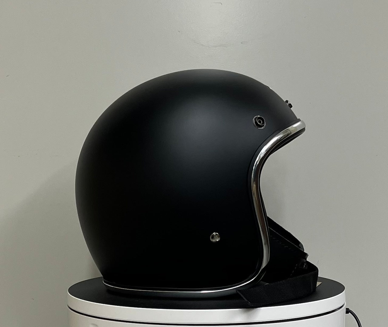 Classic Helmet  Matte black