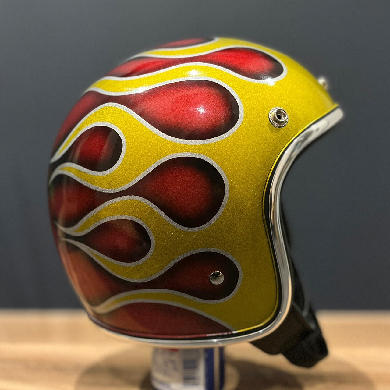 【３ヶ月以内発送】Classic Helmet  クラシックビンテージフレイムス