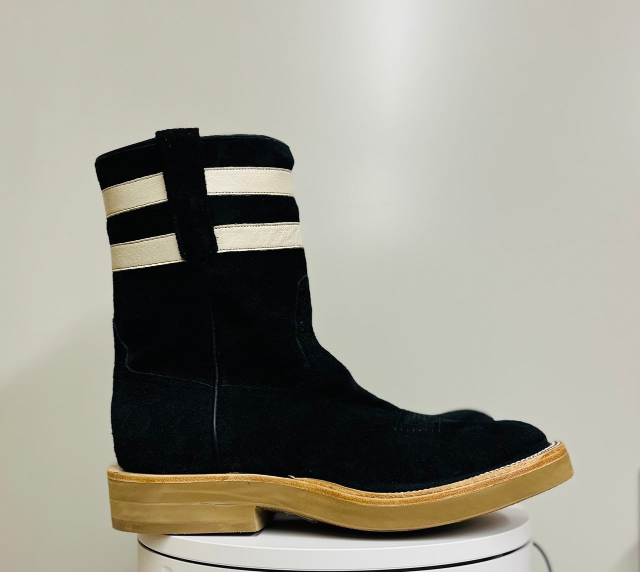 Rios of Mercedes  LINE SUEDE CHILL別注