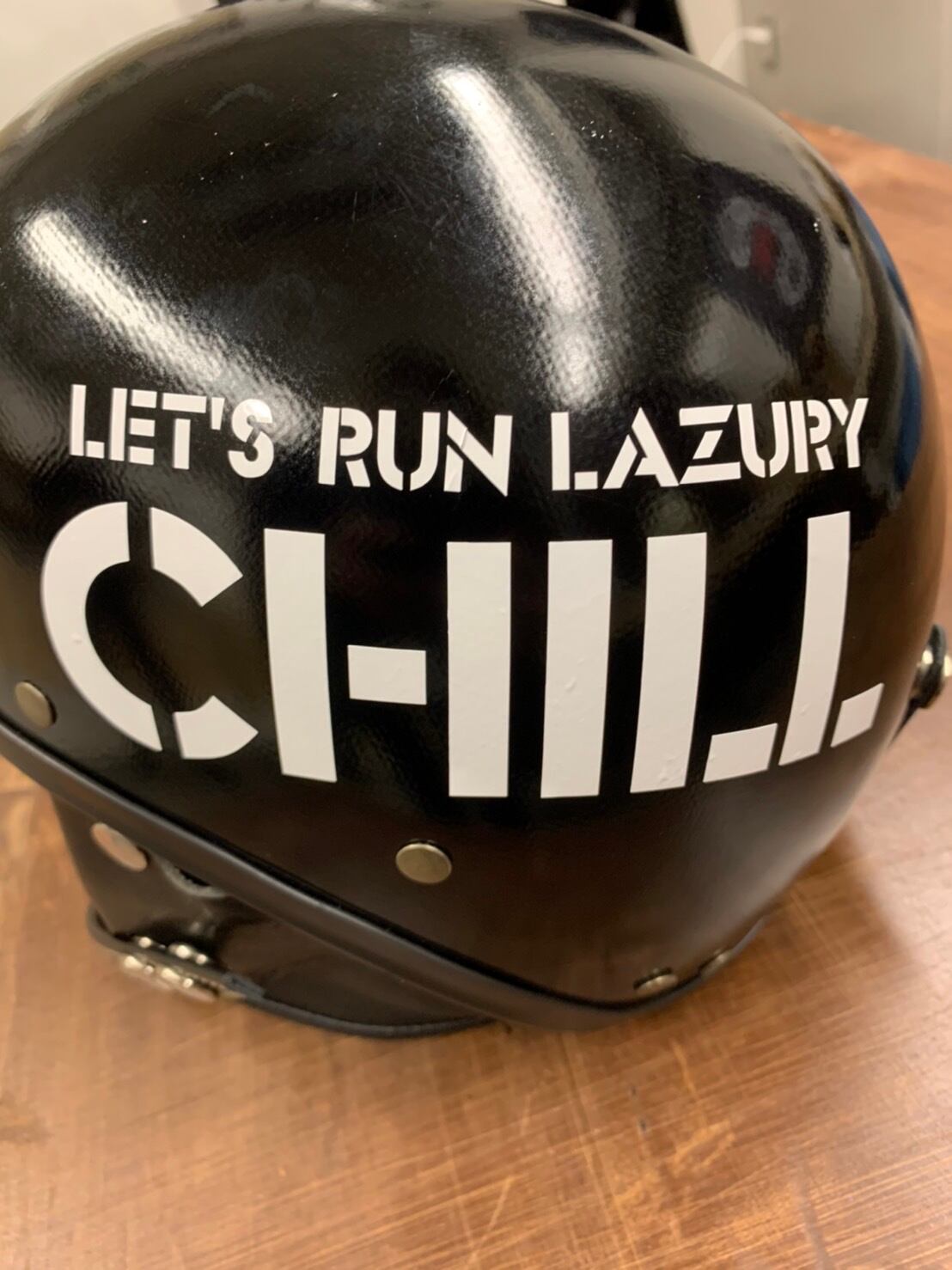 LET’S RUN LAZURY　カッティングステッカー