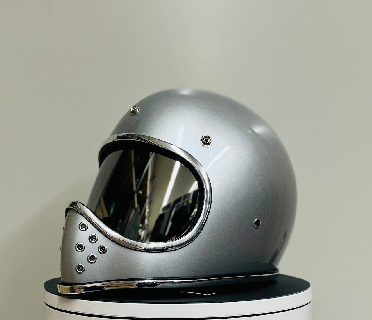 Vars helmet シルバー